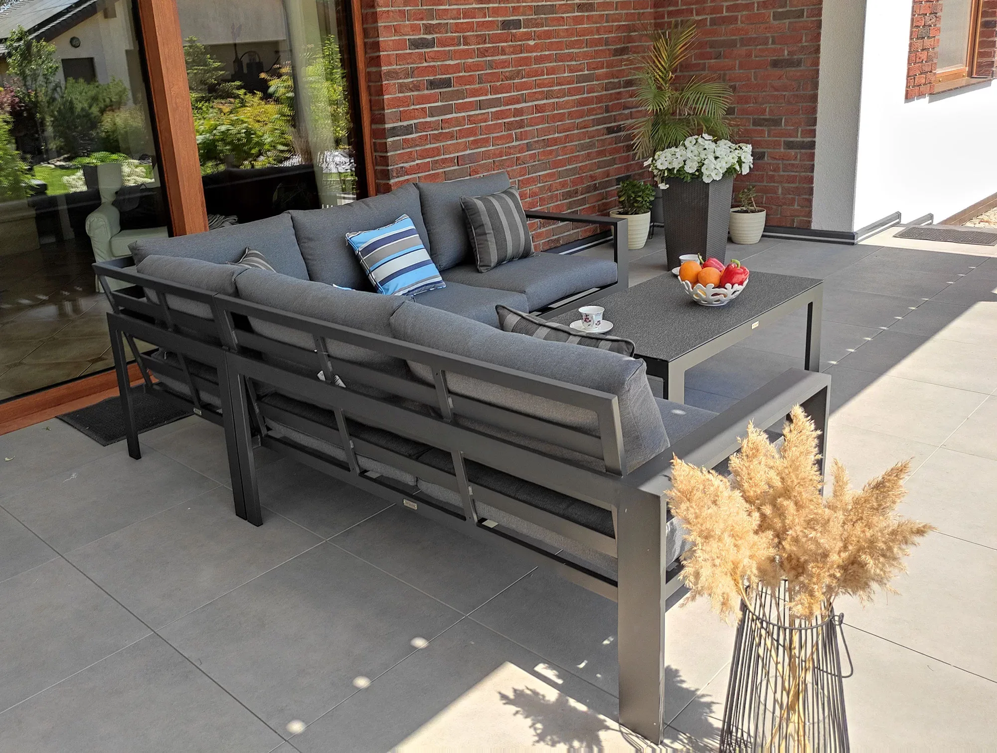 Narożnik RAGNAR CORNER MINI — kompaktowy układ L na tarasie