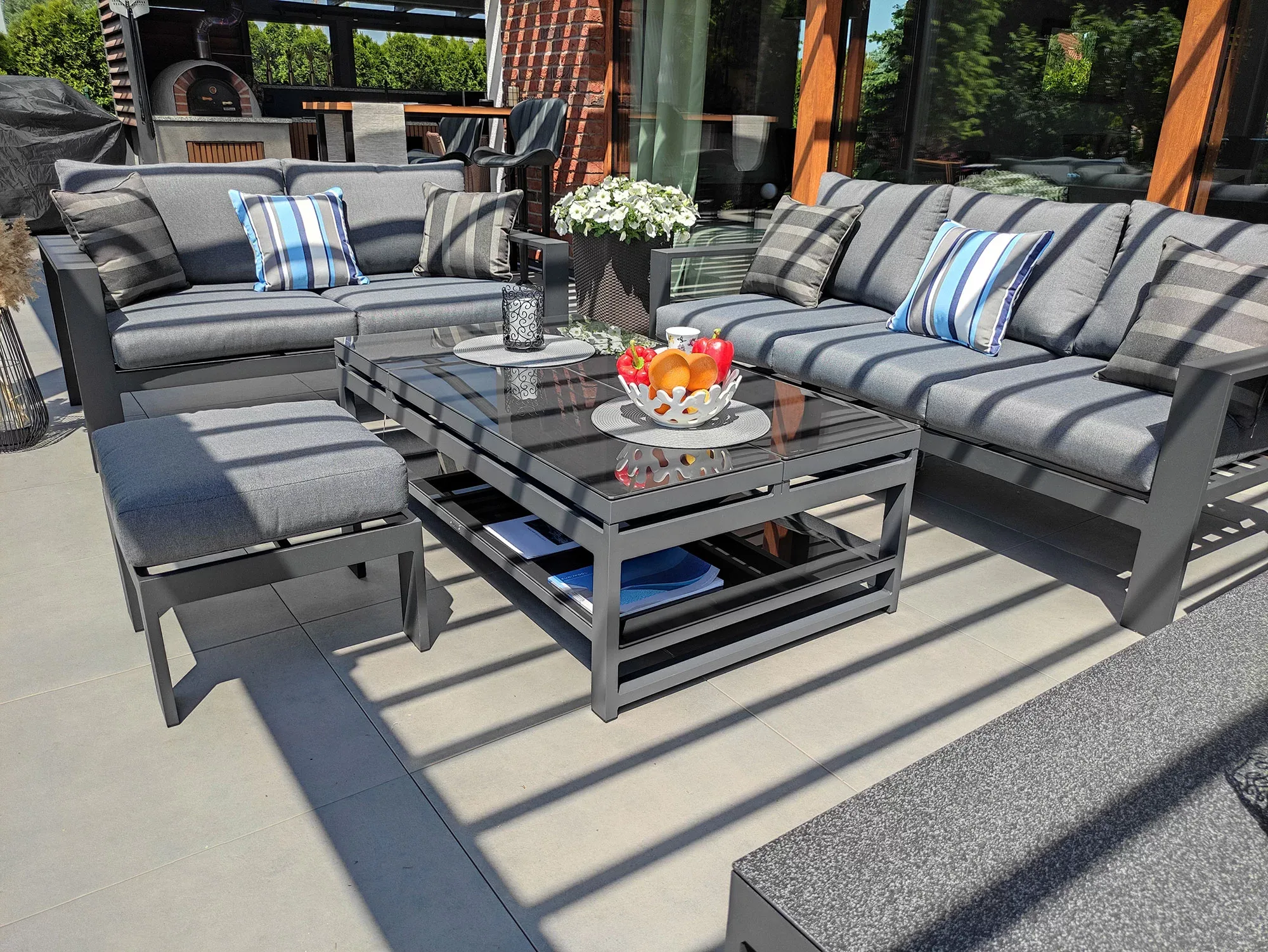 RAGNAR PREMIUM — zestaw w ogrodzie