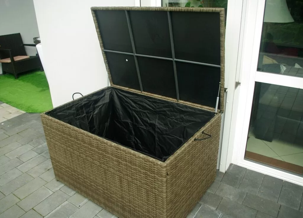 BOX BIG brąz-mat — wysoka skrzynia ogrodowa z technorattanu, widok z boku