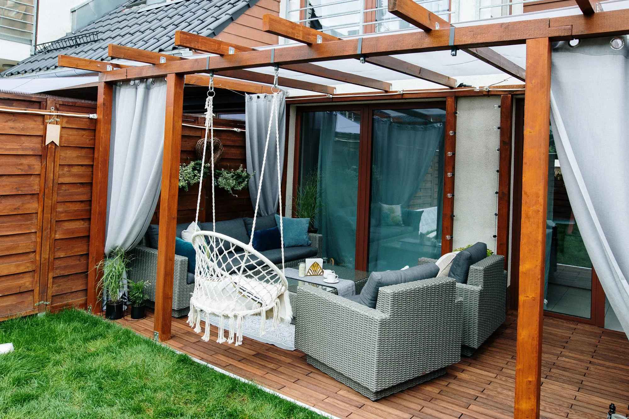 CAMPANIA szary — zestaw w ogrodzie