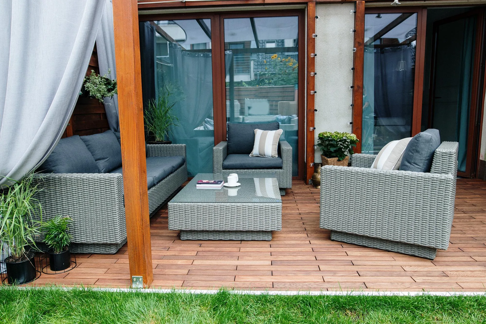 CAMPANIA szary — komplet: sofa, fotele i stolik kawowy